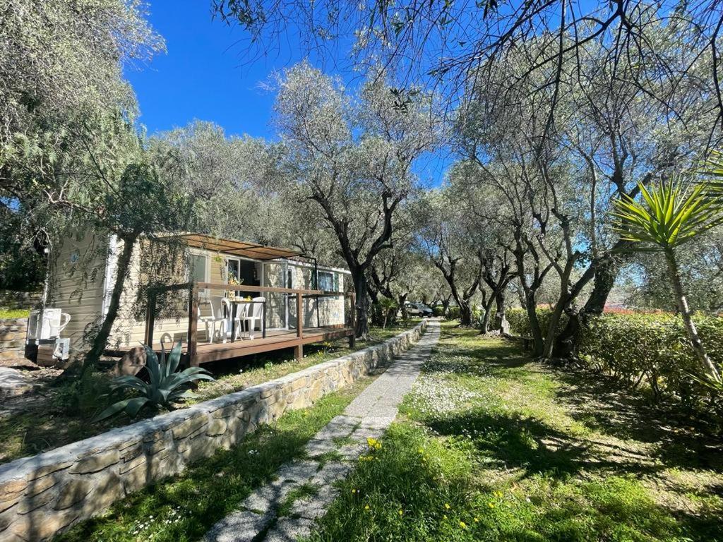 Camper Village Campsite Santo Stefano al Mare